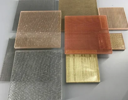 metal mesh lamination, metal mesh glass, metal mesh laminated glass, laminated glass metal mesh, metal mesh lamination services